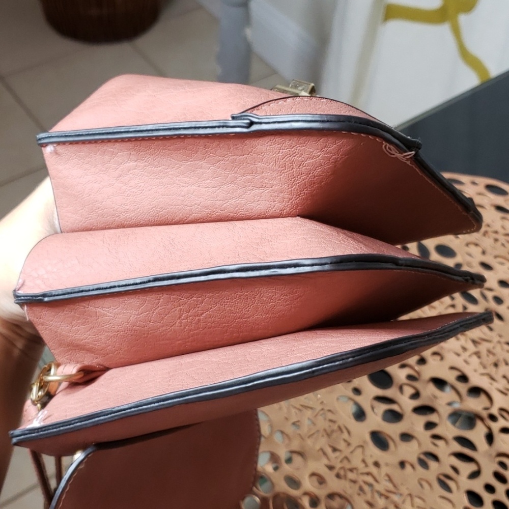 J Francis blush accordion style crossbody bag - Picture 9 of 9